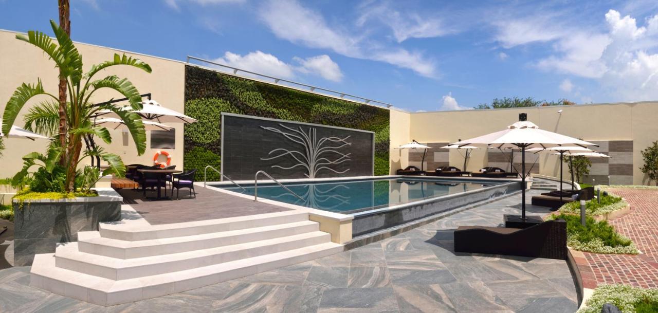 Hs Hotsson Hotel Silao Εξωτερικό φωτογραφία
