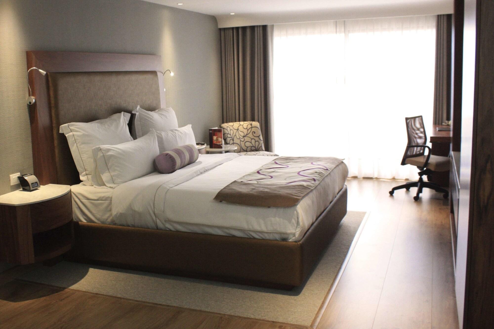Hs Hotsson Hotel Silao Εξωτερικό φωτογραφία